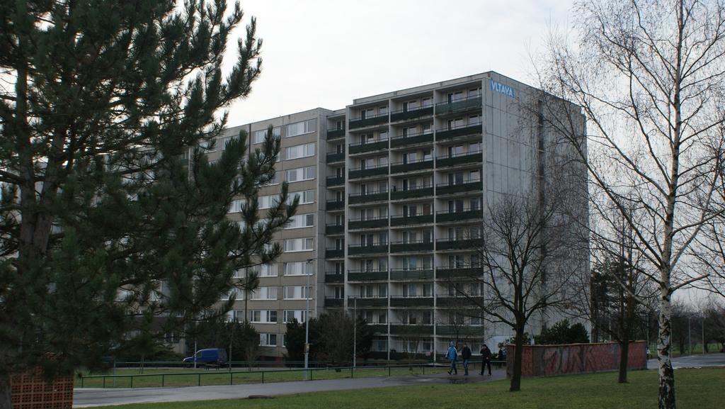 Vltava Hostel Praha Bagian luar foto